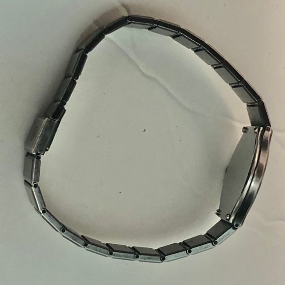 Movado Museum Ladies Mother-of-Pearl Stainless Steel Watch - Picture 15 of 15